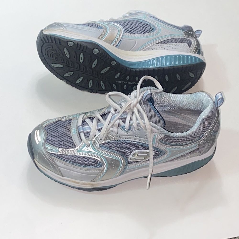 Skechers Shape Ups Shape Up While You Walk Women Shoes Size 7.5 US